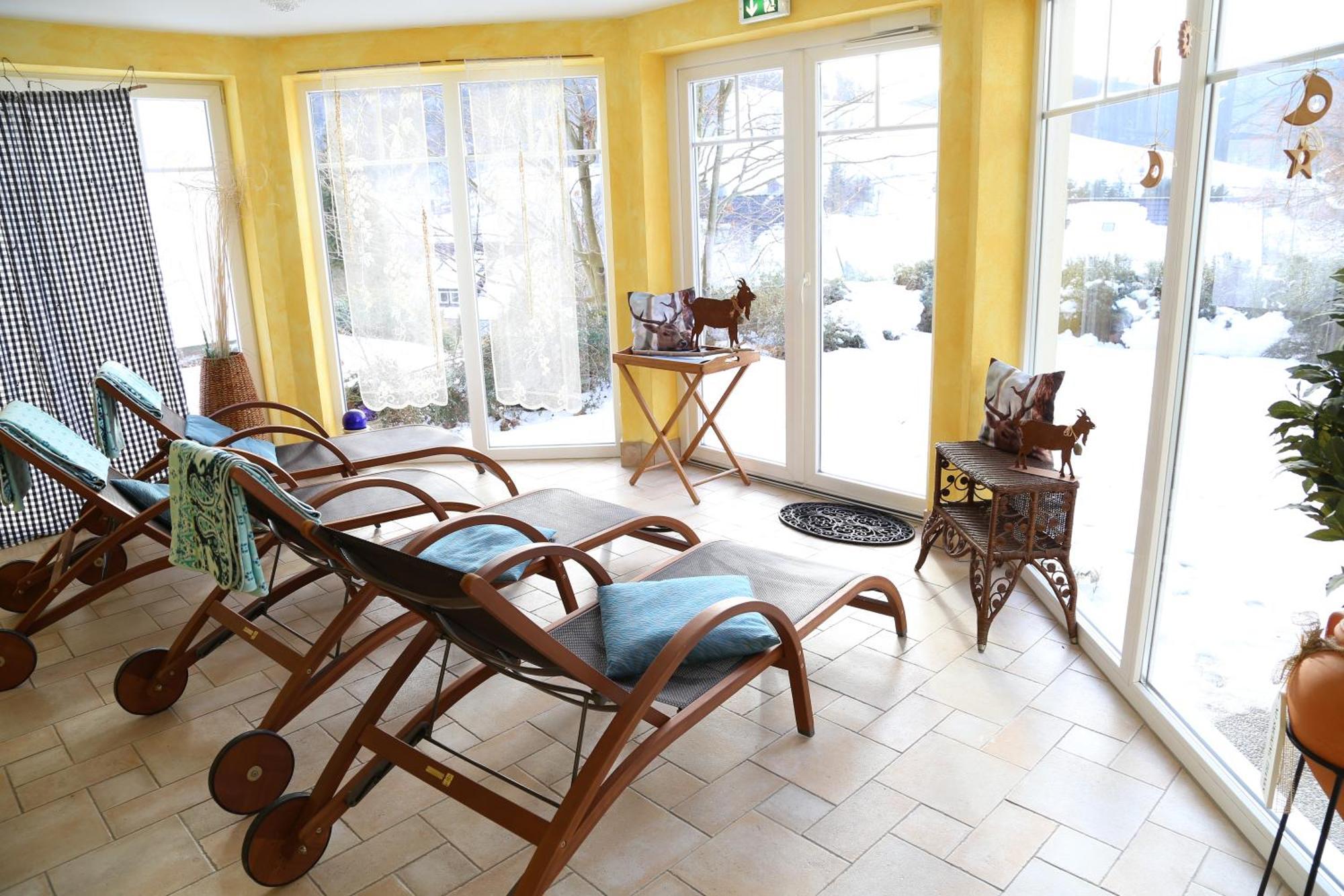 Goldener Hahn B&B Baiersbronn - Ferienwohnungen Mit Hotel Service Nahe Gartenschau Tal X Eksteriør billede