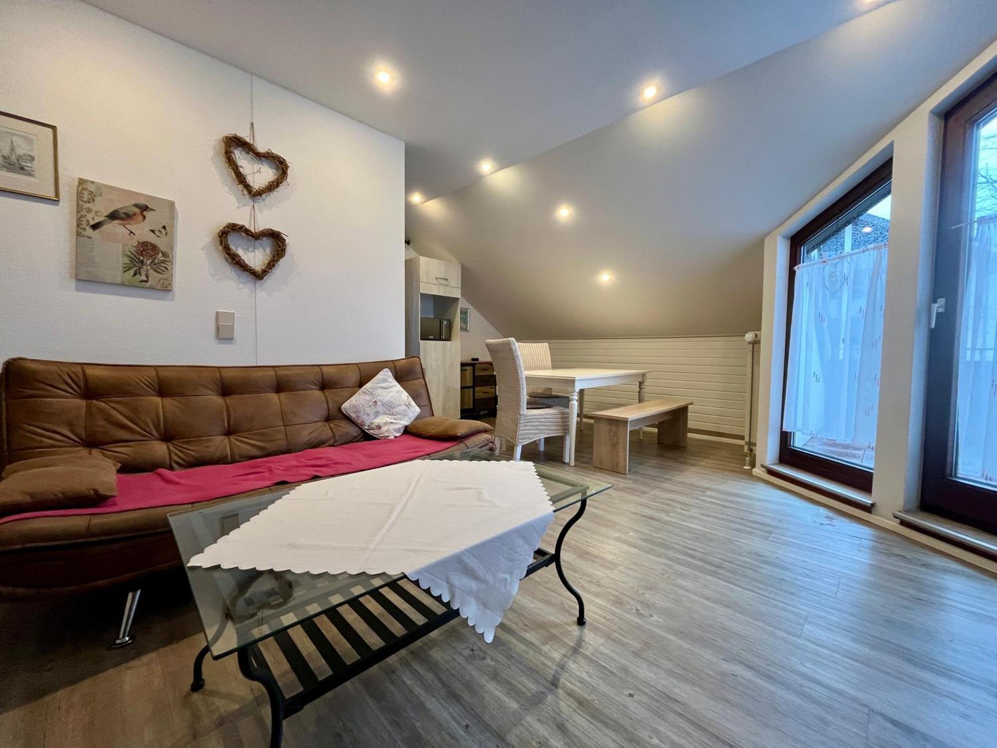 Goldener Hahn B&B Baiersbronn - Ferienwohnungen Mit Hotel Service Nahe Gartenschau Tal X Værelse billede